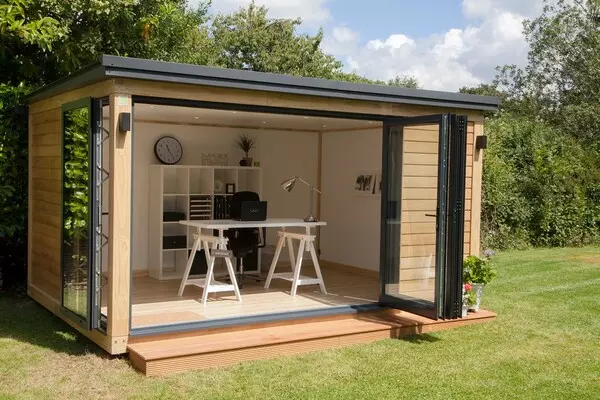 Space Wood propose une large gamme d'extension de studios et bureaux en bois à mettre dans votre jardin.